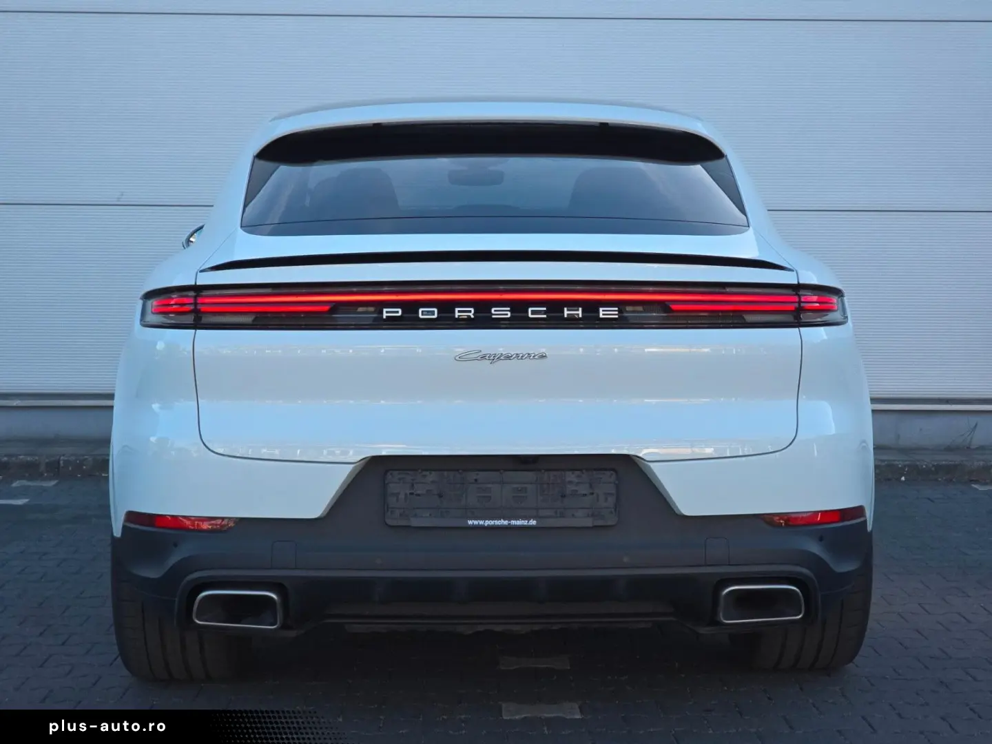 PORSCHE Cayenne Coupe E-Hybrid (Porsche Approved)
