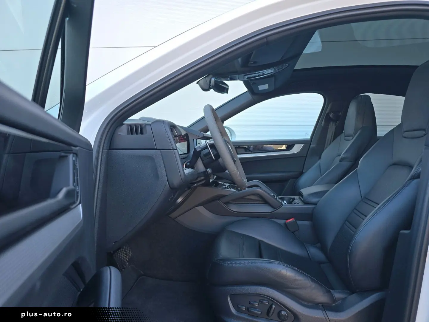 PORSCHE Cayenne Coupe E-Hybrid (Porsche Approved)