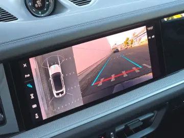 PORSCHE Cayenne Coupe E-Hybrid (Porsche Approved)