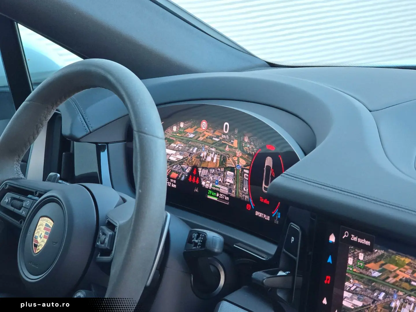 PORSCHE Cayenne Coupe E-Hybrid (Porsche Approved)