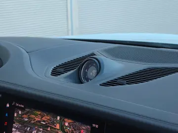 PORSCHE Cayenne Coupe E-Hybrid (Porsche Approved)