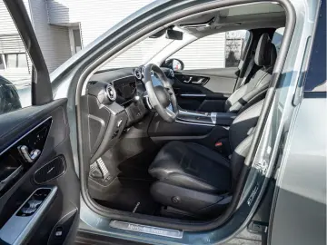 MERCEDES-BENZ GLC 300 de 4M AMG Sport Distr. LED