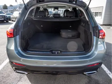 MERCEDES-BENZ GLC 300 de 4M AMG Sport Distr. LED