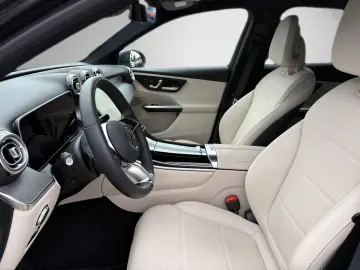 MERCEDES-BENZ GLC 300 de 4M Avantgarde AHK Massage Airmatic