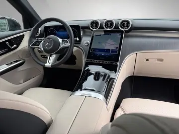 MERCEDES-BENZ GLC 300 de 4M Avantgarde AHK Massage Airmatic