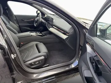 BMW 550e xDr Lim M SPORT