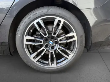 BMW 550e xDr Lim M SPORT