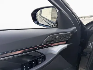 BMW 550e xDr Lim M SPORT