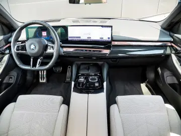 BMW 550e xDrive Lim. M Sport