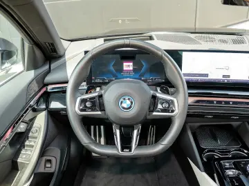 BMW 550e xDrive Lim. M Sport