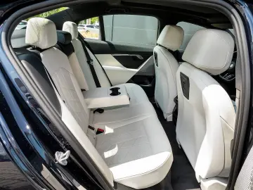 BMW 550e xDrive Lim. M Sport
