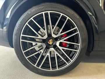 PORSCHE Cayenne S Coupe 4 1 Luft AHK Matrix Bose STHZ...