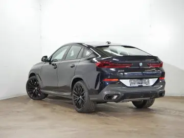 BMW X6 xDrive30d M Sport Pro AHK Iconic Glow Panorama