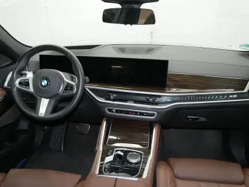 BMW X6 xDrive30d M Sport Pro AHK Iconic Glow Panorama