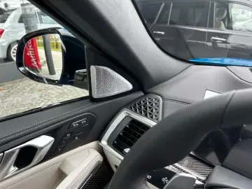 BMW X6 xDrive30d PORSCHE BLUE BOWER&WILKINS