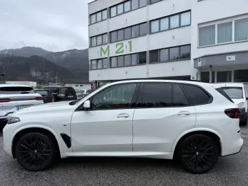 BMW X5 xDrive30d M Sport Panoramadach ICONIC