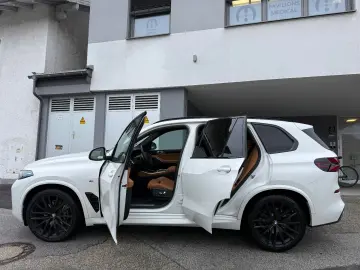 BMW X5 xDrive30d M Sport Panoramadach ICONIC