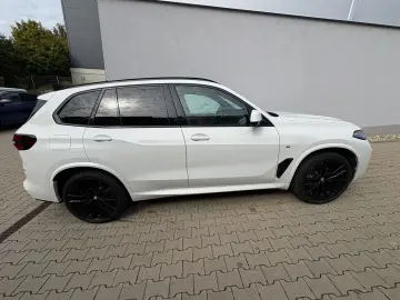 BMW X5 xDrive30d M Sport Panoramadach ICONIC