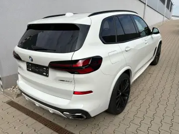 BMW X5 xDrive30d M Sport Panoramadach ICONIC