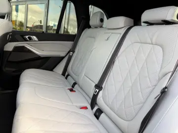 BMW X5 xDrive 30d AHK M Sport pro Panorama