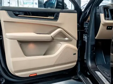 Porsche Cayenne S Coupe