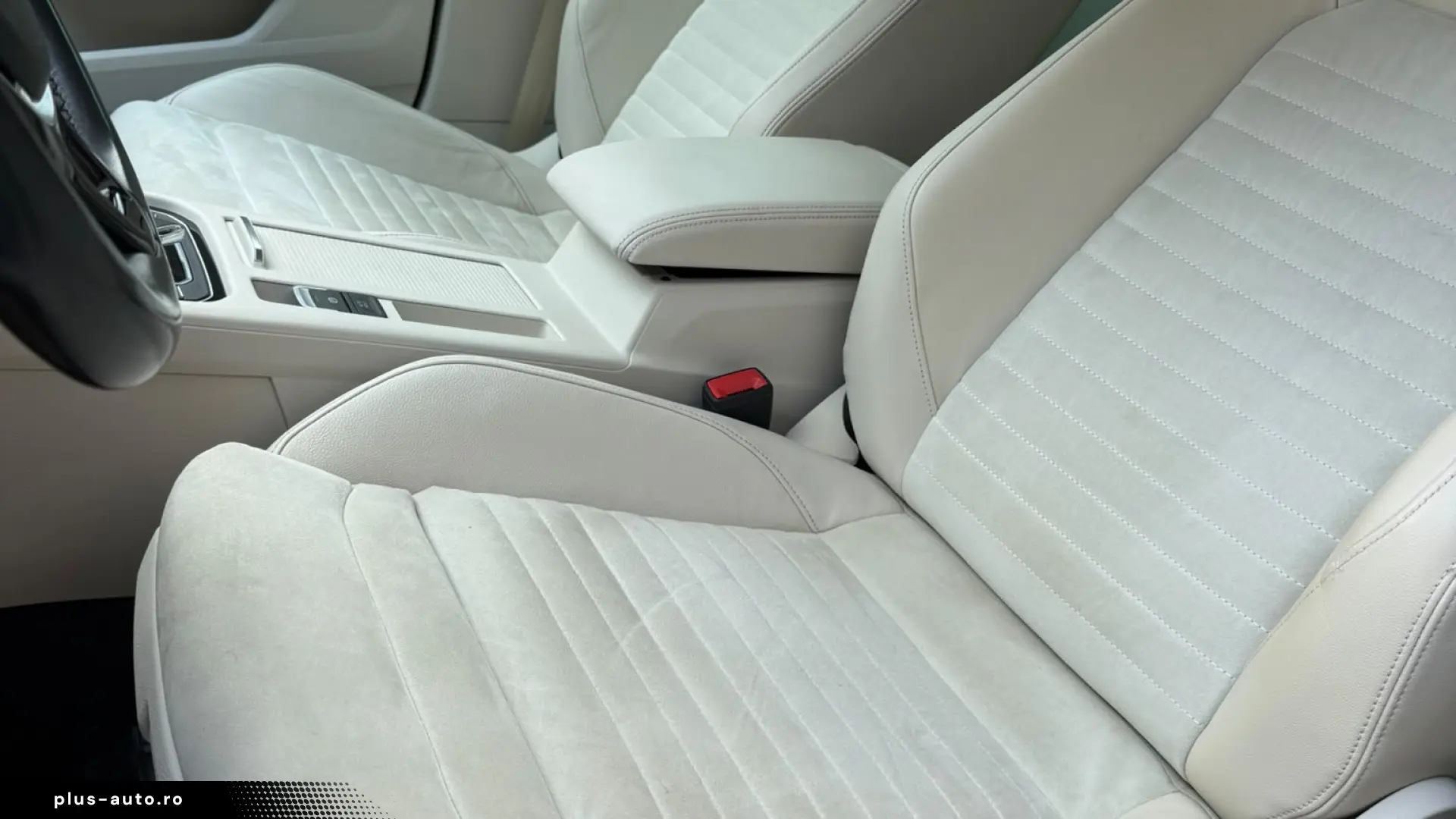 VOLKSWAGEN PASSAT R LINE