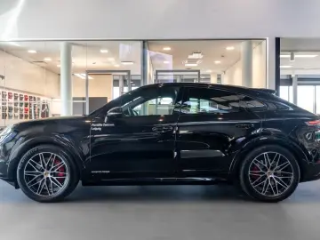 Porsche Cayenne S E-Hybrid Coupe Black Edition