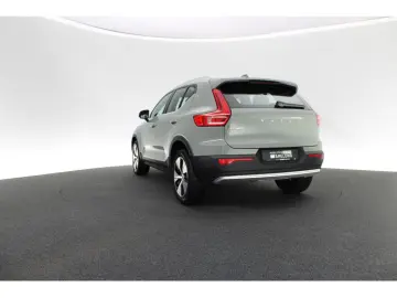 VOLVO XC40 T4 Core PDC FACEL. LED SHZ KAMERA STANDHZ