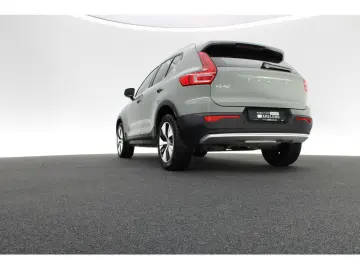 VOLVO XC40 T4 Core PDC FACEL. LED SHZ KAMERA STANDHZ