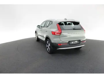 VOLVO XC40 T4 Core PDC FACEL. LED SHZ KAMERA STANDHZ