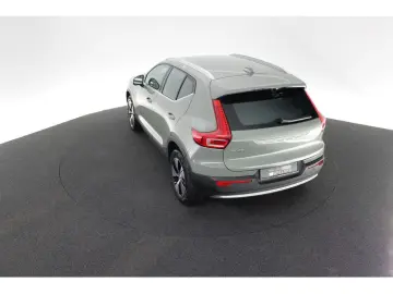 VOLVO XC40 T4 Core PDC FACEL. LED SHZ KAMERA STANDHZ