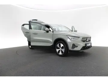 VOLVO XC40 T4 Core PDC FACEL. LED SHZ KAMERA STANDHZ