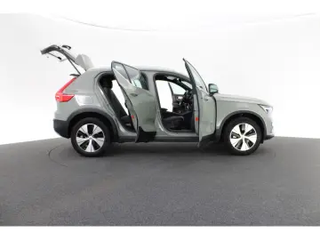 VOLVO XC40 T4 Core PDC FACEL. LED SHZ KAMERA STANDHZ