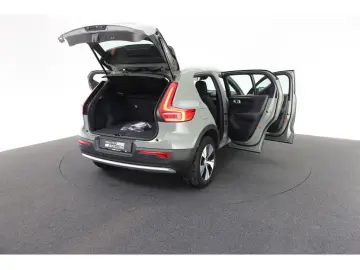 VOLVO XC40 T4 Core PDC FACEL. LED SHZ KAMERA STANDHZ