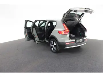 VOLVO XC40 T4 Core PDC FACEL. LED SHZ KAMERA STANDHZ