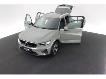 VOLVO XC40 T4 Core PDC FACEL. LED SHZ KAMERA STANDHZ