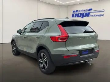 VOLVO XC40 B3 2WD Plus Dark   Memory  360 Grad