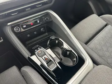 AUDI Q5 2.0 TDI QUATTRO S-LINE