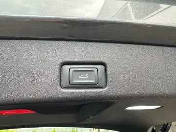AUDI Q5 2.0 TDI QUATTRO S-LINE