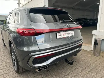 AUDI Q5 2.0 TDI QUATTRO S-LINE
