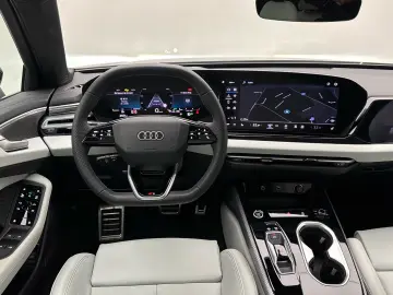AUDI A6 Avant 2.0TDI quattro S tronic Matrix Pano ACC
