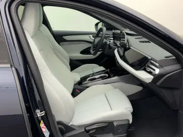 AUDI A6 Avant 2.0TDI quattro S tronic Matrix Pano ACC