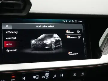AUDI RS3 Sportback MATRIX RAUTE B&O KAM 360  ACC NAVI