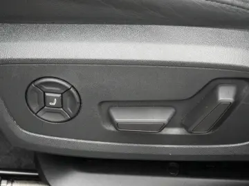 AUDI RS3 Sportback MATRIX RAUTE B&O KAM 360  ACC NAVI