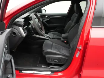 AUDI RS3 Sportback MATRIX RAUTE B&O KAM 360  ACC NAVI