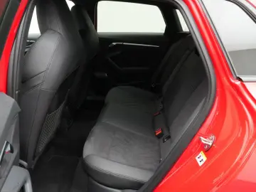AUDI RS3 Sportback MATRIX RAUTE B&O KAM 360  ACC NAVI