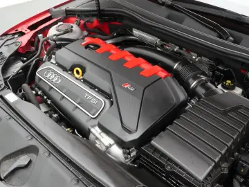 AUDI RS3 Sportback MATRIX RAUTE B&O KAM 360  ACC NAVI