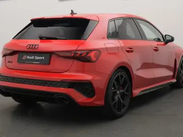 AUDI RS3 Sportback MATRIX RAUTE B&O KAM 360  ACC NAVI