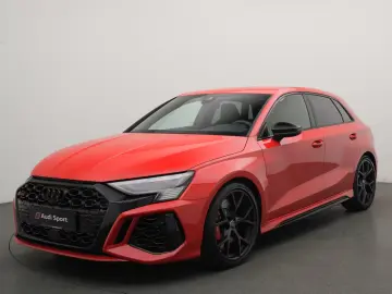 AUDI RS3 Sportback MATRIX RAUTE B&O KAM 360  ACC NAVI