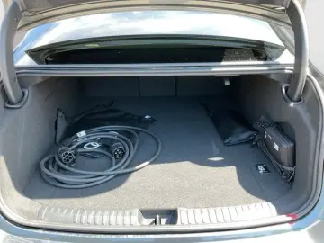 AUDI A6 Limousine e-hybrid  220 kW S tronic quattro e
